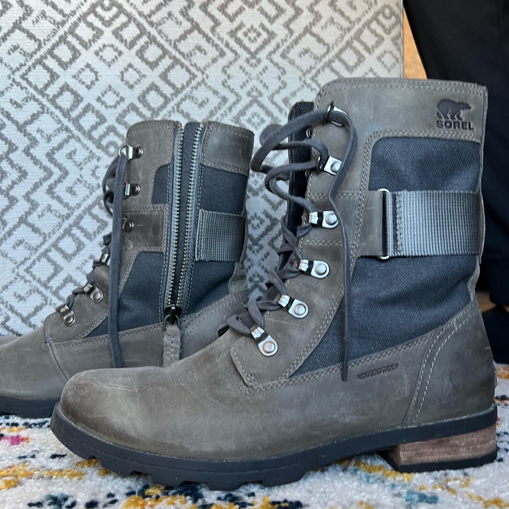 Sorel Women's Emelie Waterproof Leather Boots Size 9 Style # NL3042-052